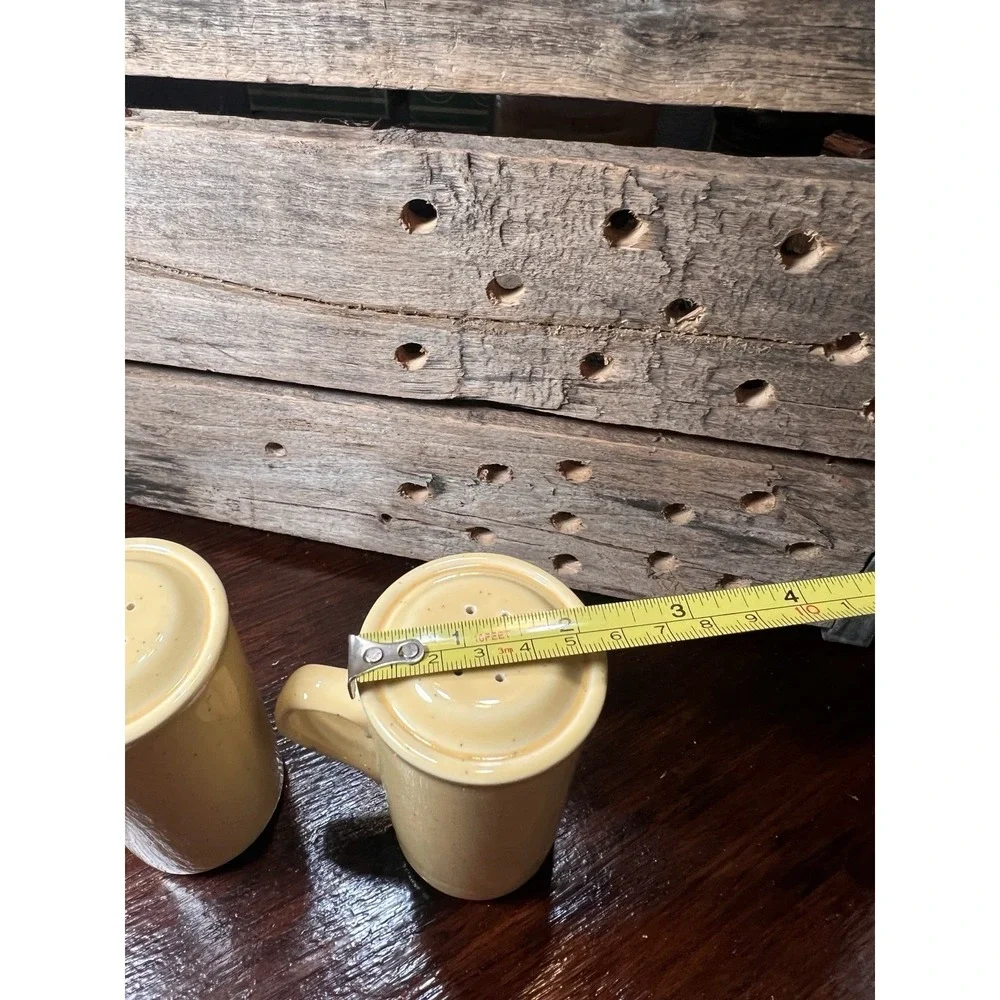 Vintage Yellow Speckled Handled Ceramic Salt Pepper Shakers Cottage‎ Core